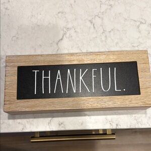 Thankful Wooden Sign with Black and Tan Design